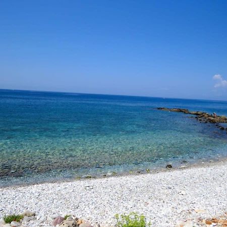 Mani Panoramic Seaviews - Luxury Summer Haven Levktron Екстер'єр фото