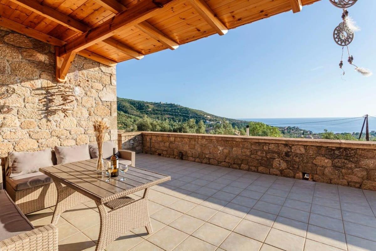 Mani Panoramic Seaviews - Luxury Summer Haven Levktron Екстер'єр фото