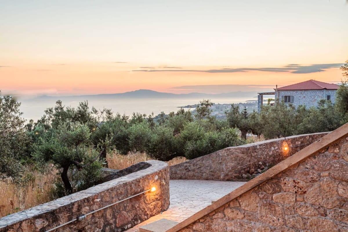Mani Panoramic Seaviews - Luxury Summer Haven Levktron Екстер'єр фото