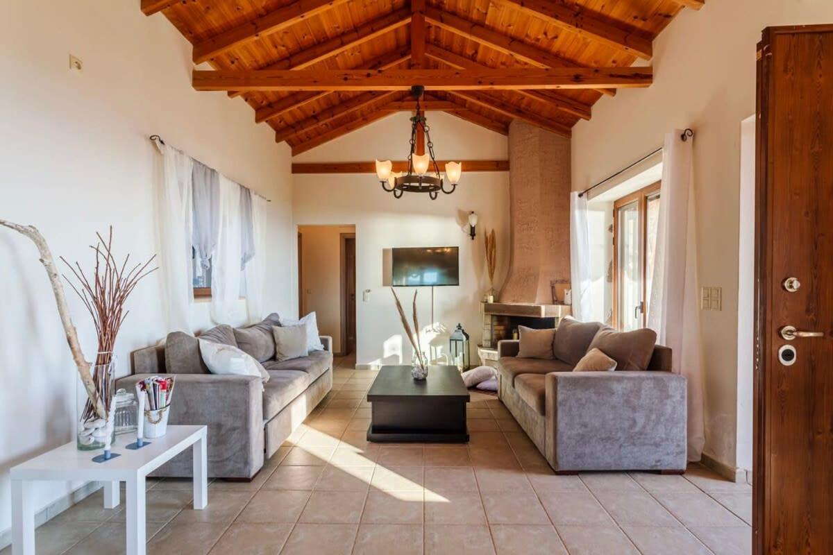 Mani Panoramic Seaviews - Luxury Summer Haven Levktron Екстер'єр фото