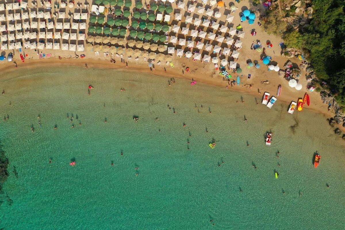 Mani Panoramic Seaviews - Luxury Summer Haven Levktron Екстер'єр фото